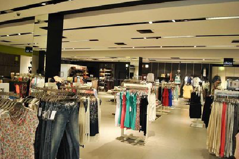 德安商场里的店面怎么装修？